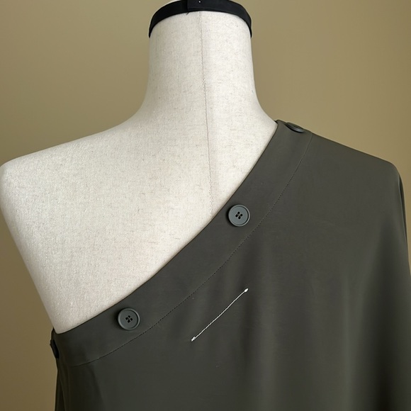 NWOT - MM6 Maison Margiela in Dark Green - approx $650 - 44 IT ≈ 8 US - Picture 7 of 14